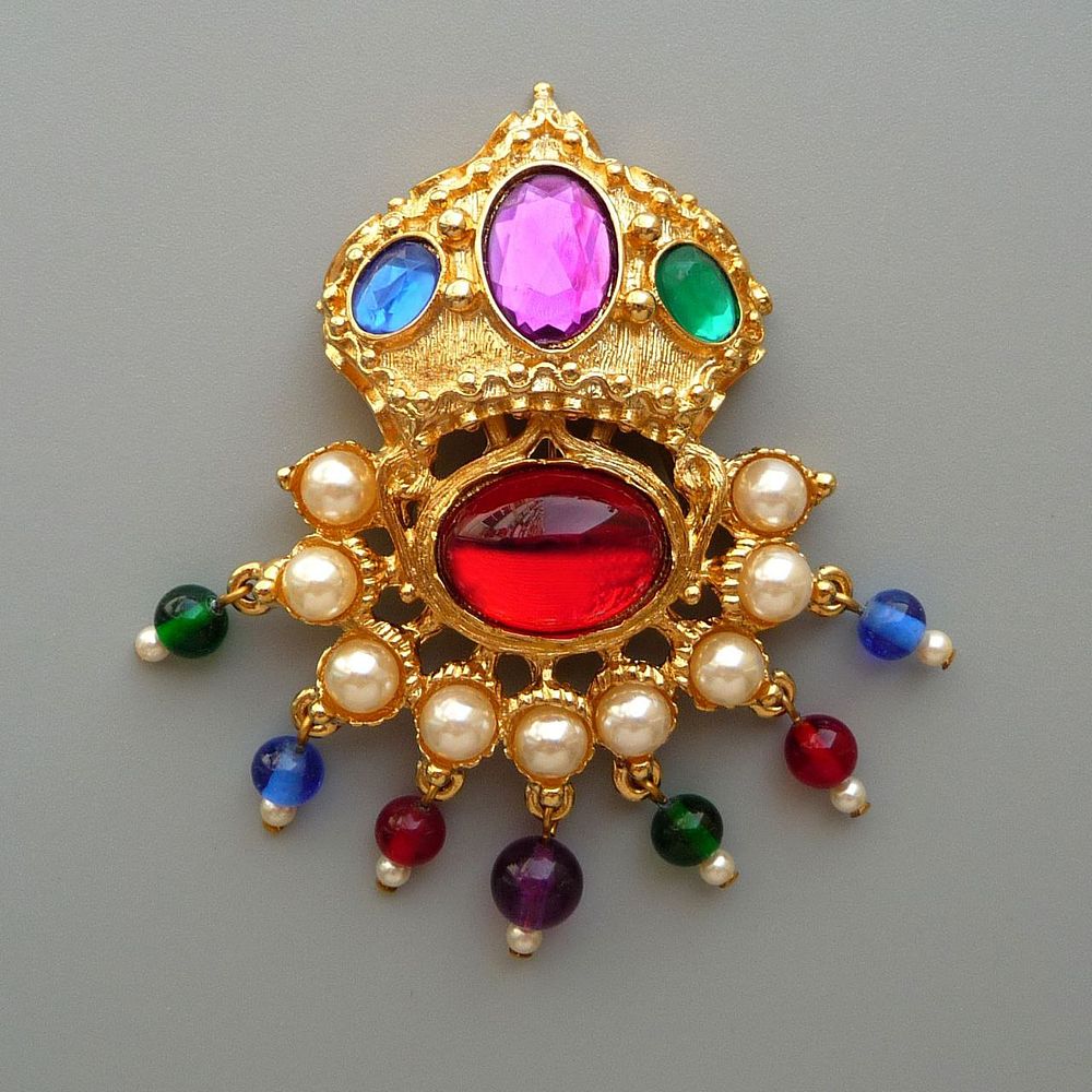 Северная столица | Аукцион 20.3 | Летние Украшения. Жемчуг, бирюза, пластики