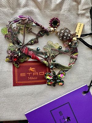 ETRO. Браслет. Новый с этикеткой и пыльником. Металл, эмаль, стразы, текстиль, пластик. Длина