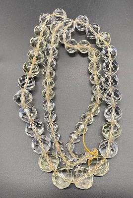 Винтажные бусы. СССР. Граненый хрусталь. Шары 20-5 мм. Длина 80 см. Без замка.