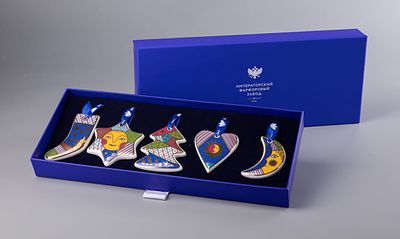 Колядки. Елочная игрушка.Набор 5 штук. 
Богданов В.Г. 
Твердый фарфор, ИФЗ. 
3,5х3 см