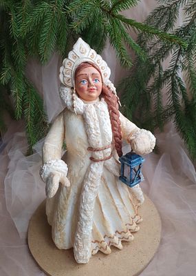 Интерьерная ватная игрушка "Снегурочка". Выполнена в ретро стиле, по старинной технологии 