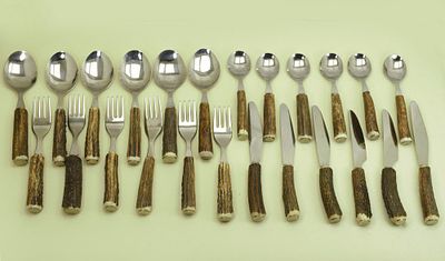 24 предмета СТОЛОВЫЕ ПРИБОРЫ рог ГДР. Столовые приборы на 6 персон с ручками из натурального 