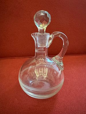 Антикварный графин - эгоист с притертой пробкой! 
Объем 250 мл. Высота 19 см. Отличное 