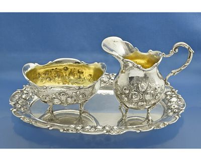 САХАРНИЦА + СЛИВОЧНИК + ПОДНОС Розы серебро 800 пробы. Роскошный набор для сервировки чайного 