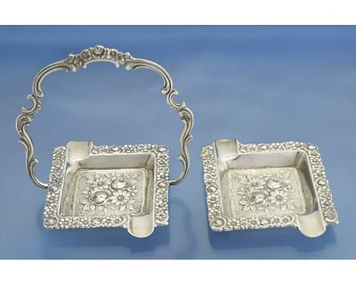 2 ПЕПЕЛЬНИЦЫ серебро 800 пробы Роза. Две серебряные пепельницы с цветочным орнаментом 