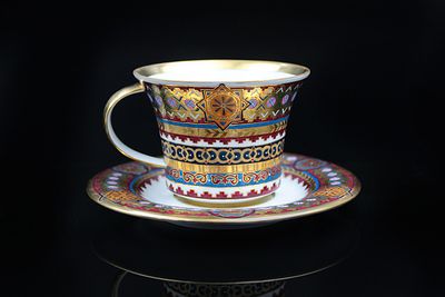 Чайная пара &laquo;Императорская&raquo;
Авторская роспись по белому баварскому фарфору Porzellanmanufaktur 