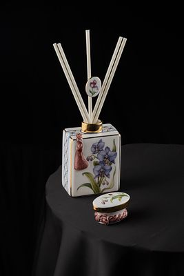 Диффузор"Орхидея"
Авторский фарфоровый диффузор с ручной росписью &laquo;Орхидея&raquo;. Это не просто 