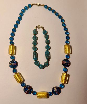 Бусы и браслет Мурано. Новые. Можно носить отдельно или соединять и делать бусы длиннее. Длина 