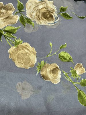 Нежнейший шелковый платок ROCCOBAROCCO. Большой шелковый шарф-платок от бренда RoccoBarocco. 