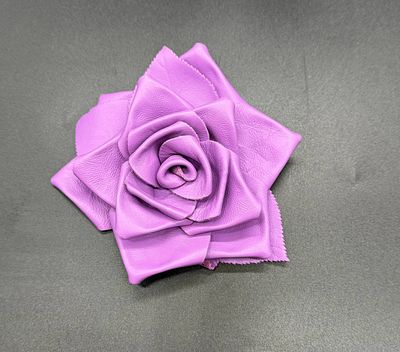 Marina Rinaldi. Объемная брошь из натуральной кожи. Большая, объемная брошь от бренда Maria 