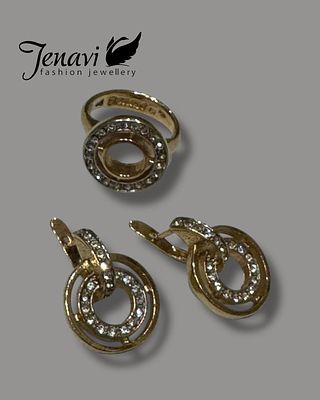 Серьги и кольцо JENAVI 
Покрытие золото, вставки кристаллы SWAROVSKI