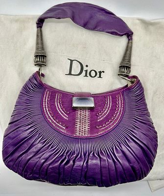 DIOR. Фиолетовая винтажная сумка Pleated Leather Plisse Satchel. Элегантный и узнаваемый 