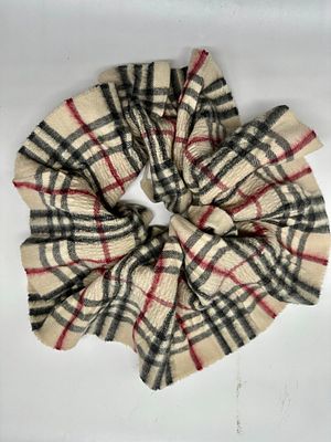 BURBERRY. Шарф 22х160 .100% кашемир