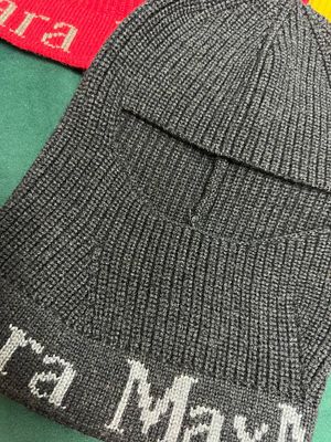 БАЛАКЛАВА MaxMara 100% шерсть . Новая. Max Mara — это итальянский luxury-бренд, известный 