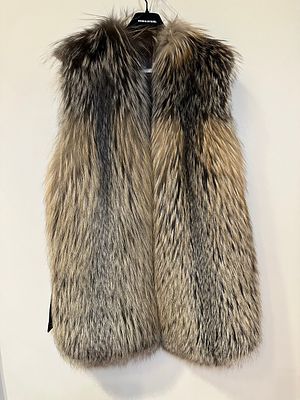 Роскошный жилет MaxMara. Первая линия. Новый с этикетками. Мех лисы, кожа ягненка, ручная 