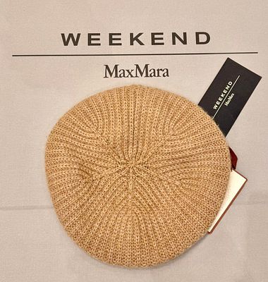 Кепка вязаная Weekend Max Mara. Новая с этикетками. Кашемир 100%. Культовый цвет camel. Размер 
