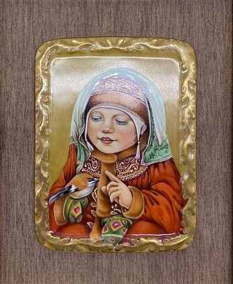 Фарфоровый пласт в русском стиле "Девочка с птичкой" (по мотивам детских образов Е.Бём), 2018 