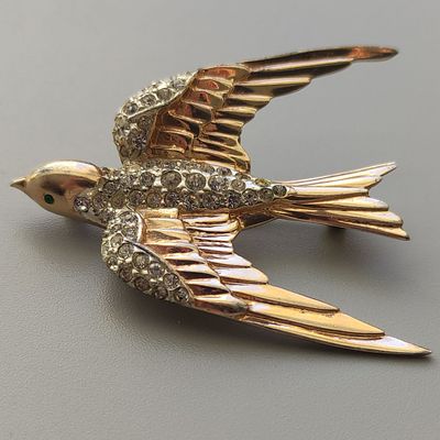 CORO. Брошь из серии "Heavenly Swallows" (НЕБЕСНЫЕ ЛАСТОЧКИ). Sterling. 1944 год. Редкая 