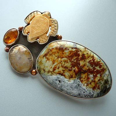 AMY KAHN RUSSELL. Брошь / кулон "Черепаха". Серебро. Натуральные камни. 90-е годы 20 века. Редко 