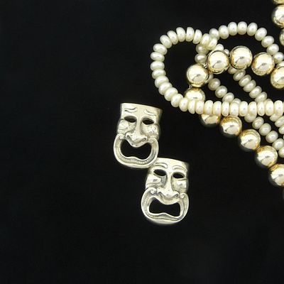 СЕРЕБРЯНАЯ БРОШЬ "ТЕАТРАЛЬНЫЕ МАСКИ" ОТ GUGLIELMO CINI. STERLING. 50-Е ГОДЫ 20 ВЕКА.США. Лаконич 