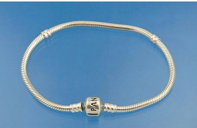 БРАСЛЕТ Pandora серебро 925 ALE
Серебряный браслет фирмы Pandora Вес 15,9 гр Состояние очень хорошее