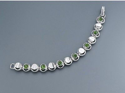 Браслет серебро 835 проба нефрит. Браслет из серебра 835 пробы с нефритовыми кабошонами 