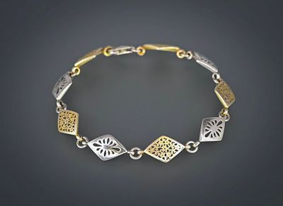 Браслет серебро 925 проба Польша
Винтажный браслет из серебра 925 пробы, частично позолочен 