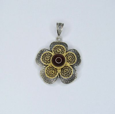 Кулон серебро 925 проба скань Карнеол
Кулон из серебра 925 пробы с карнеолом Сделан во второй 