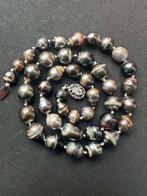 Колье из натурального морского культивированного жемчуга. Таити. Южное море Французской 