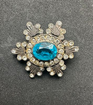 Редкость! Антикварная Брошь Графиня . СССР. Серебро 875 проба, ювелирное стекло. Выпуклая 