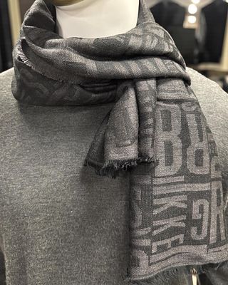 Шарф BIKKEMBERGS
Размер 184х57 см