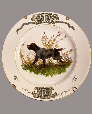 Ризнич Иван Иванович (1908–1998) Блюдо "Дратхаар". 1990 год. Фарфор, роспись надглазурная 