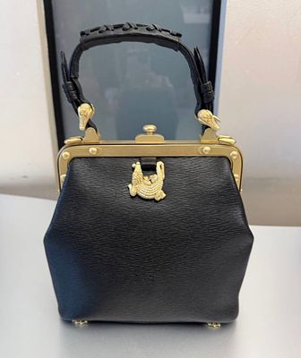 ТОП-ЛОТ. Раритетная сумка! Metropolitan museum! 
Сумка американского дизайнера Barry 