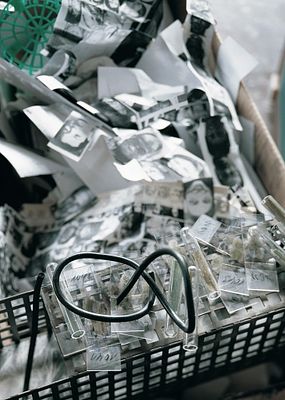 (сертификат подлинности) Захаров-Росс Игорь. Ort-SL. 1998 год, холст, смешанная техника, 169х130см.