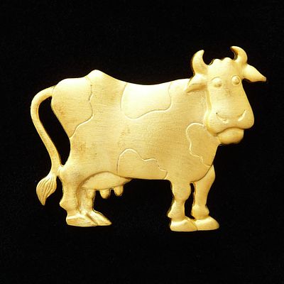 Jonette Jewelry co (JJ). Брошь "Корова". США. 1988 год. 
Бижутерный сплав цвета золота. 
