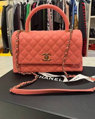 Сумка CHANEL модель Coco Handle современная классика модного дома Chanel, интерпретирована в 