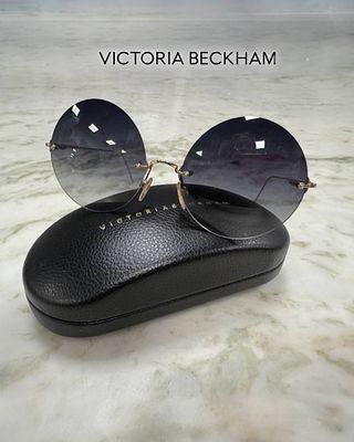 Очки VICTORIA BECKHAM с лаконичной круглой формой без внешней оправы и градиентными линзами 