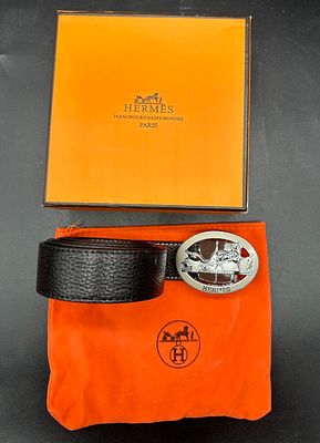 Узнаваемый ремень Herm&egrave;s с эффектной пряжкой. Новый. Размер 105. Дырочки на уровне 90, 93, 95 