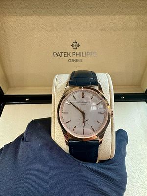 Patek Philippe Patek Philippe Calatrava Model 5196R 18K Gold Rose Gold with original Patek 