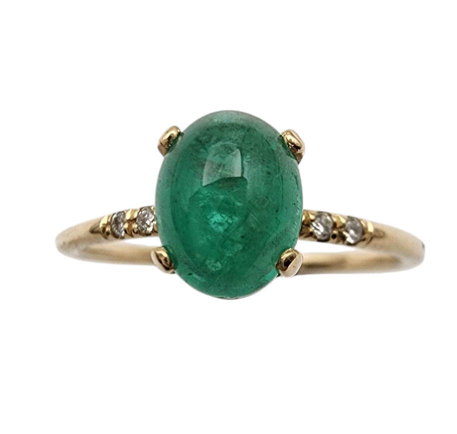 טבעת זהב 14K משובצת באבן אמרלד בגודל 1.00 קראט טבעי ויהלומים בצדדים בליטוש איכותי כולל תעודה 