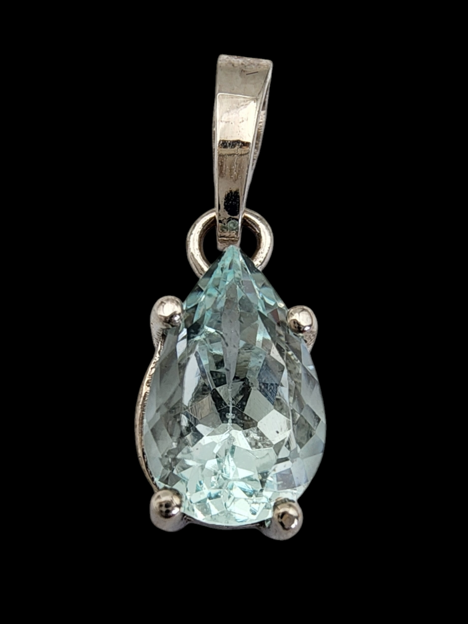 תליון זהב 14K משובץ באבן אקוומרין במשקל 2 קראט טבעי בצבע תכלת כולל תעודה גמולוגית