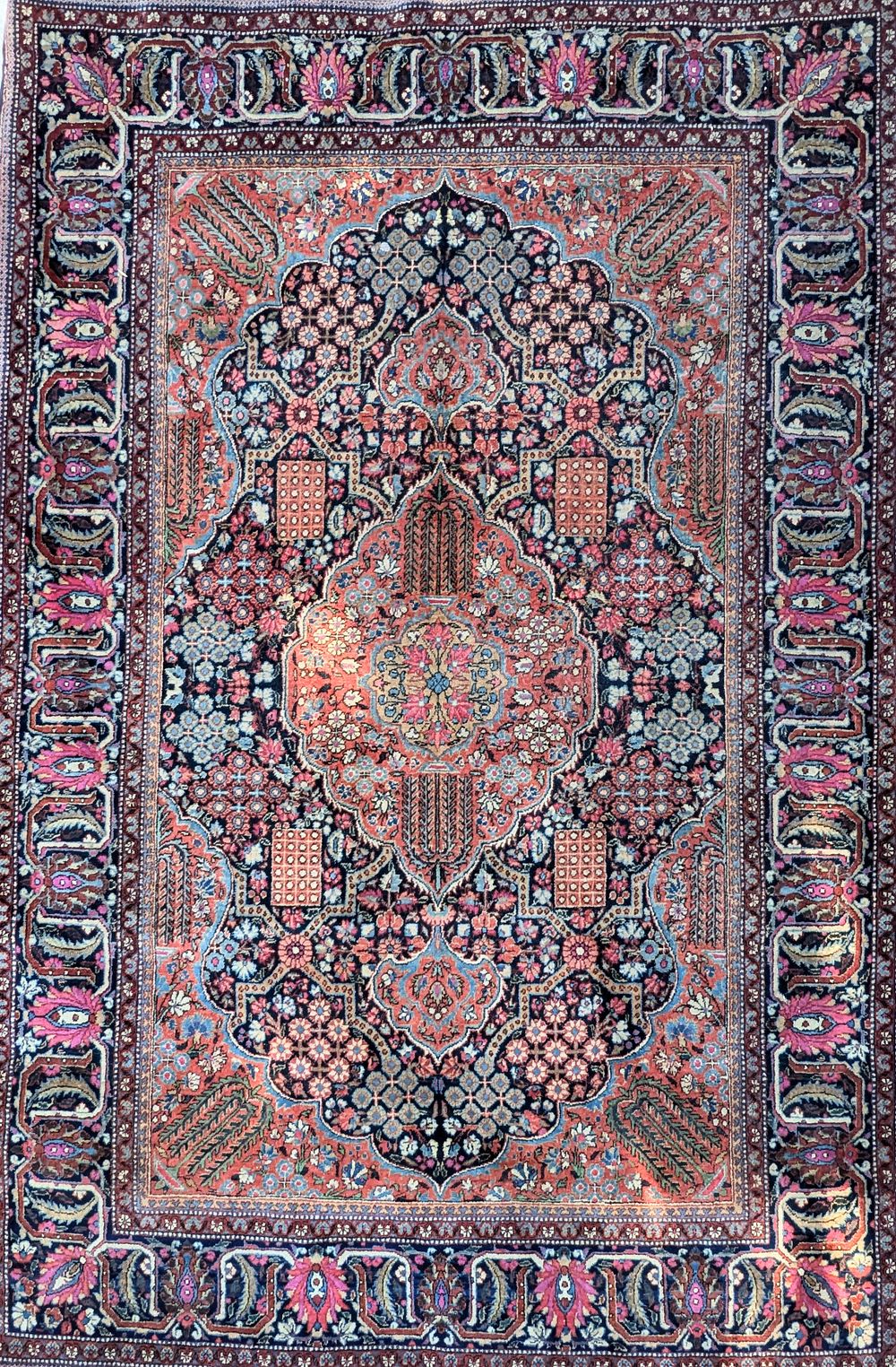 שטיח פרסי עתיק צמר על כותנה עבודת יד דוגמה לא מצויה מצב שמור לגילו מידה 200/133 ס''מ