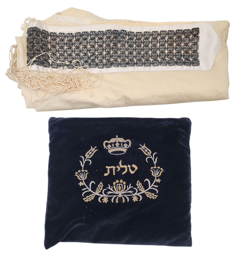 טס טלית צמר רחלים תיק ועטרת מתבליטי כסף 925