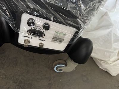 מכונה להסרת שיער בלייזר דגם מרינלה פלטינום 2400 מרינלה פלטינום 2400. שנת יצור: 2023