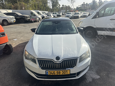סקודה סופרב מודל 2017. 177,584 ק"מ, יד נוכחית: שביעית, בעלות נוכחית: פרטי. מחיר מחירון: ₪60,000