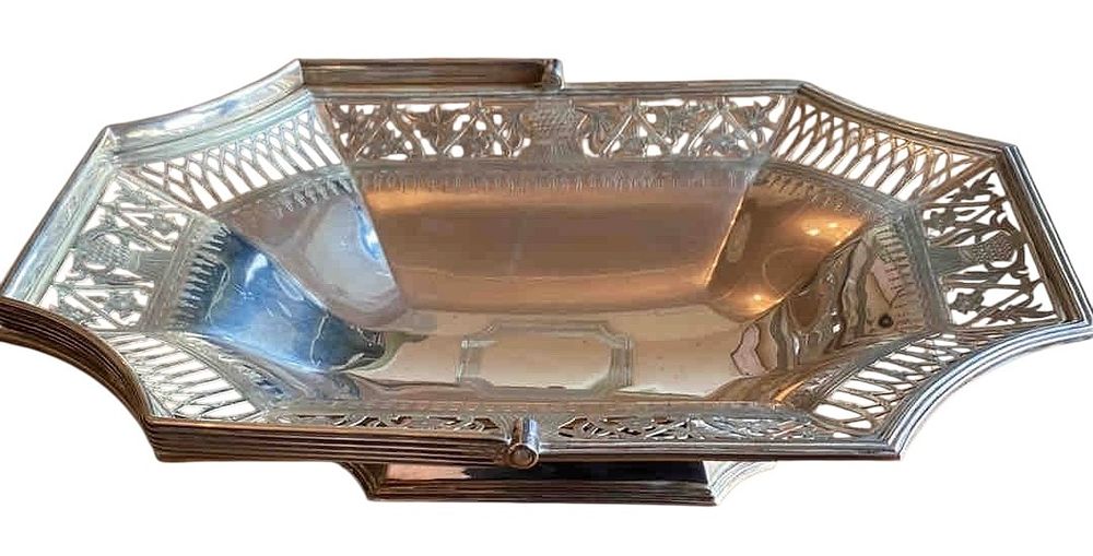 Shaw's Auction House | Auction 10 | Jewellery, Watches, Toys, Antiques, Collectibles and Vintage Item Auction 17/08/2025. To include, Hallmarked Elegant Jewellery, Luxury Watches, Pottery, Ceramics, Toys and Antiques. (Online Auction)