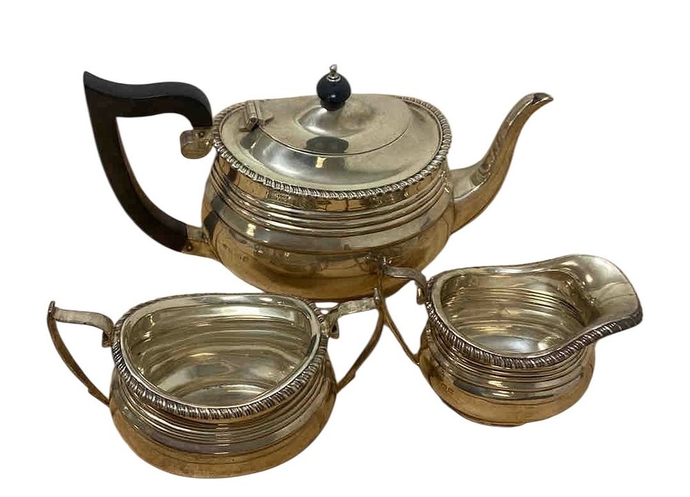 Shaw's Auction House | Auction 11 | Jewellery, Watches, Toys, Antiques, Collectibles and Vintage Item Auction 21/09/2025. To include, Hallmarked Elegant Jewellery, Luxury Watches, Pottery, Ceramics, Toys and Antiques. (Online Auction)