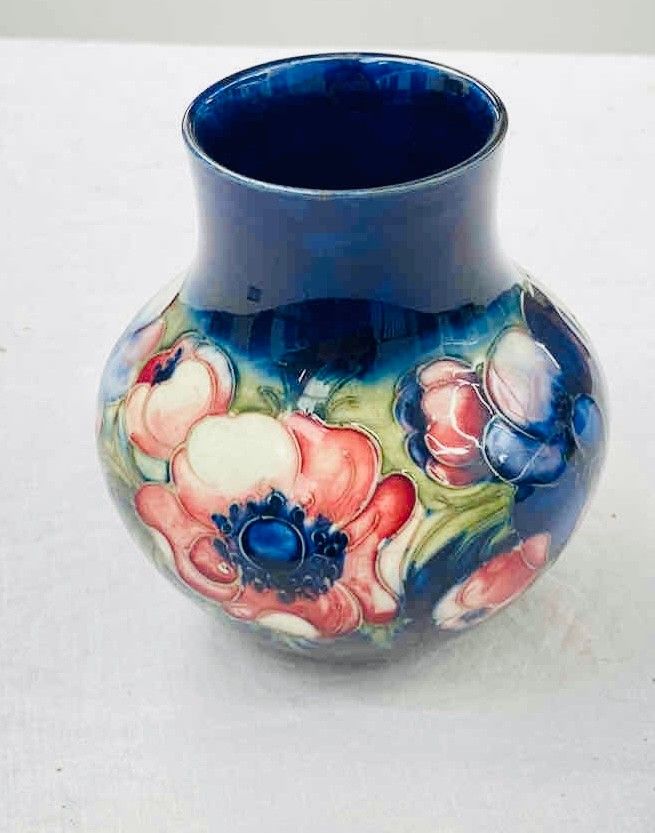 Moorcroft Anemone Vase 14cms