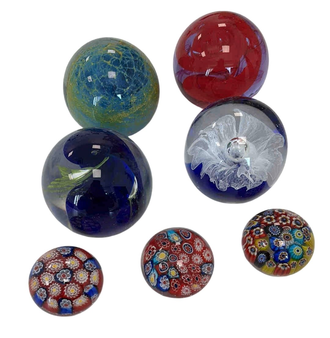 Lot 208