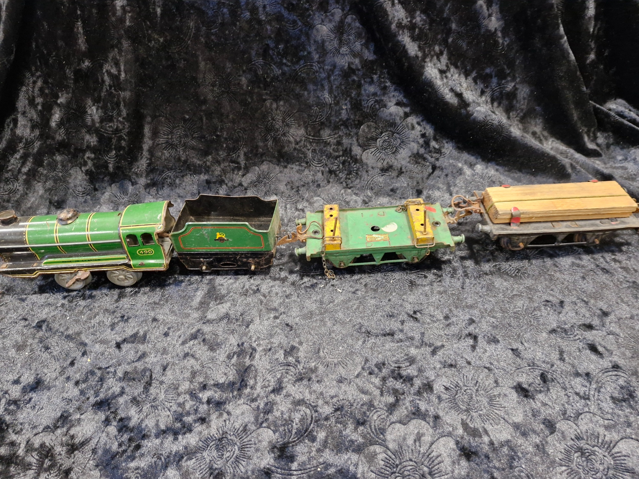 Lot 193